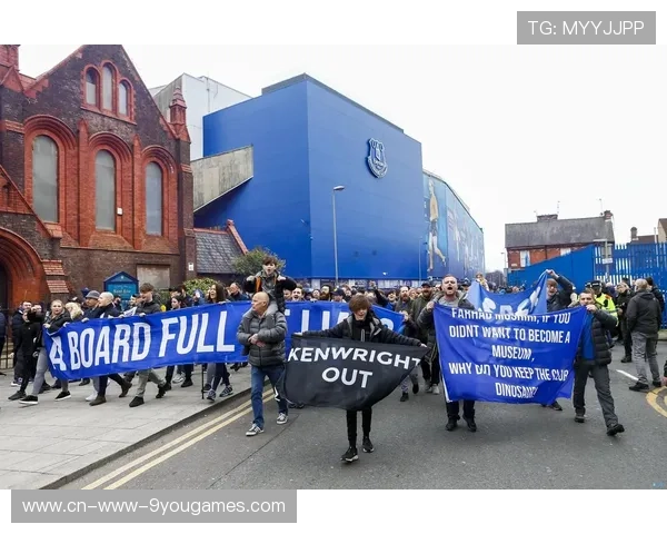 埃弗顿与赞助商续约，俱乐部资金稳定，埃弗顿吧